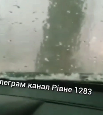 У Рівному - дощ, у Гощі - град (ВІДЕО)
