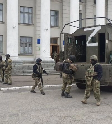 Без возвращения: оккупанты вывозят людей из Старобельска в неизвестном направлении