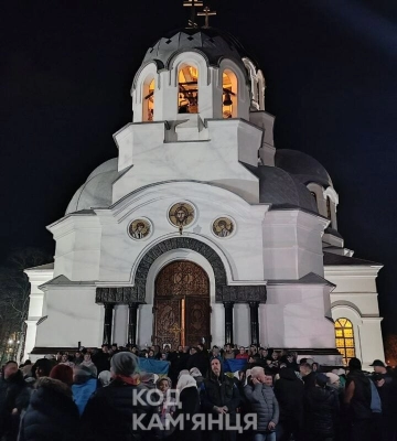 У Кам&#039;янці-Подільському сутички біля соробу, який досі займає УПЦ МП