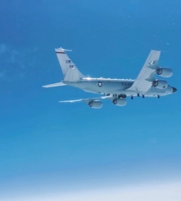 Російські Су-27 ледь не збили британський літак-розвіник торік – WP