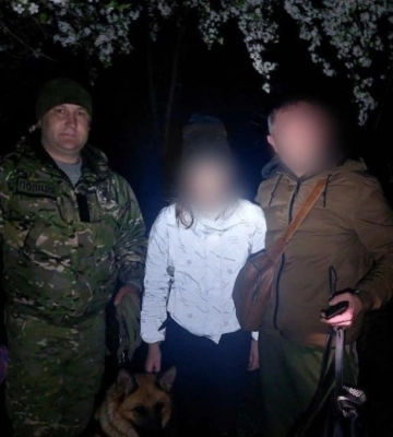 Посварилася з матір&#039;ю та заховалася у лісосмузі: у Миколаєві розшукали зниклу дитину