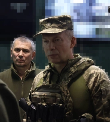 Сирський про ситуацію в Бахмуті: Росіяни перейшли до &quot;сирійської&quot; тактики випаленої землі, оборона міста триває