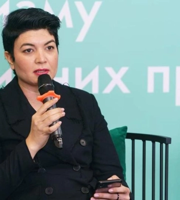 Представниця Зеленського розповіла, що планується робити з російськими документами в Криму