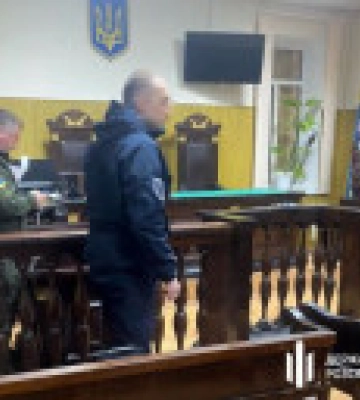 Отбирал у солдат боевые доплаты: чиновника воинской части отправили под стражу