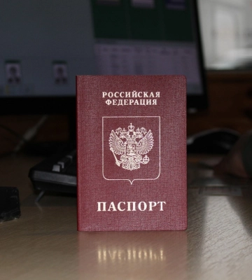 В Запорожской области оккупанты предлагают людям отдавать оригиналы документов в обмен на паспорт рф