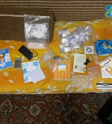 В Охтирці затримали молодиків-наркодилерів