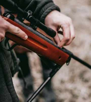 У Дніпрі хлопець посварився з сусідом і підстрелив його