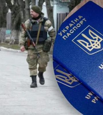 В Мелитополе у коллаборантов отбирают загранпаспорта