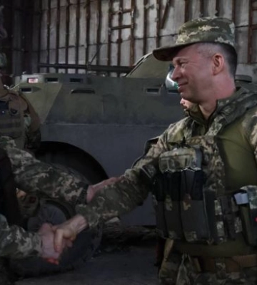 Сирський про бої за Бахмут: окупанти перейшли до «сирійської» тактики випаленої землі