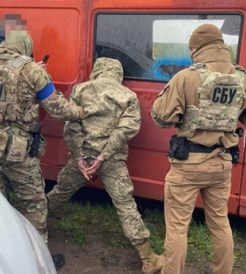 Строковика-зрадника, який &quot;полював&quot; на HIMARS та розвідував склади з боєприпасами ЗСУ, затримано на Одещині, - СБУ. ВІДЕО+ФОТОрепортаж