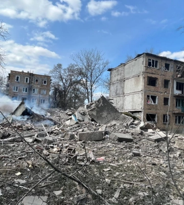 росіяни вдарили по Кураховому з «Ураганів», під ранок обстріляли Очеретине й Авдіївку