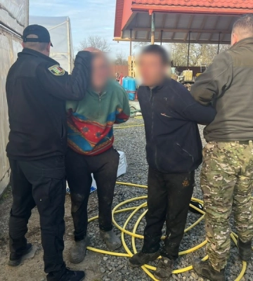 На Закарпатті затримали зловмисників, які намагалися переправити «ухилянтів» та нанесли тілесні ушкодження прикордоннику