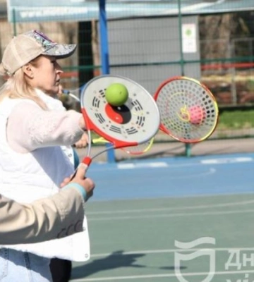 Дніпро піклується про фізичний стан учасників Університету третього віку
