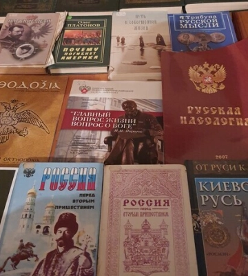 «Мы – русские». Митрополит УМЦ МП пояснив, звідки у хмельницькому храмі взялась російська пропаганда