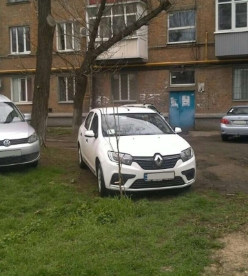 Топ порушень. Хто у Дніпрі заплатить за паркування понад 3000 гривень