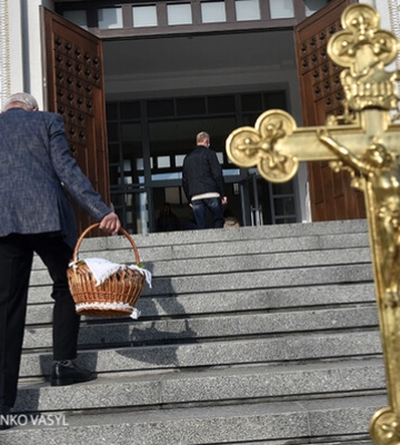 У Львові скасували нічні богослужіння на Великдень