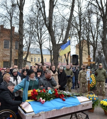 З чоловіком-військовим одружилися прямо в шпиталі: під час авіаудару загинула 25-річна військова