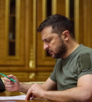 Зеленський звільнив керівників Обухівської і Фастівської РДА на Київщині