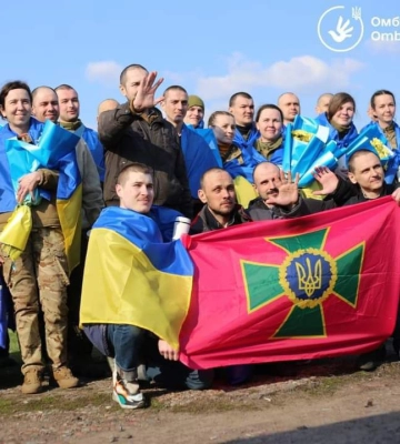 Із російського полону повернули ще 100 українських військовослужбовців