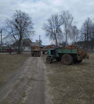 У Волинському селищі укріпили дорогу