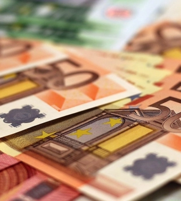Наличные евро и доллар подорожали: курс валют в Украине 11 апреля