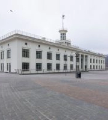 Реставровану історичну будівлю Річкового вокзалу в Києві введено в експлуатацію