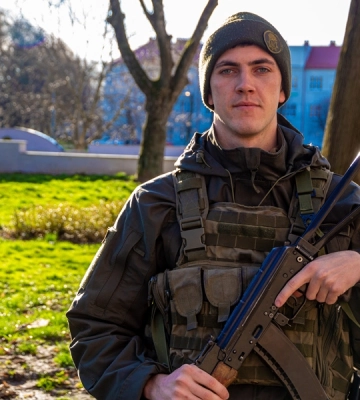 Професійний гандболіст долучився до захисту Батьківщини: історія нацгвардійця Артема Іванова
