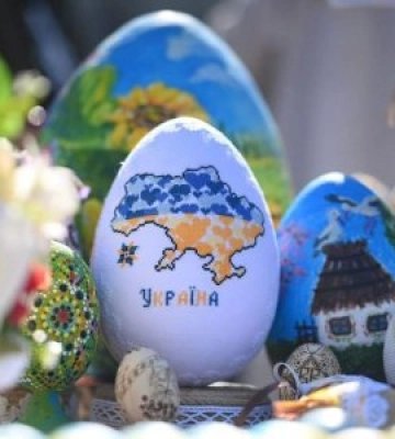 Понад 8 тисяч пасок для закарпатських військових сьогодні освятили в Ужгороді