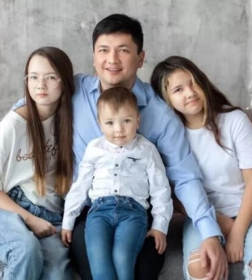 В день рождения сына. Виталий Ким растрогал видео с семейными кадрами