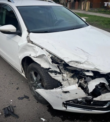 Водій Skoda не надав перевагу в русі: повідомили деталі ДТП на Дубнівській в Луцьку