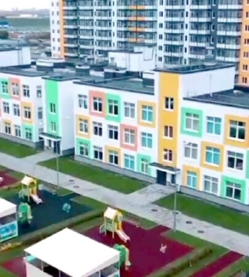 Росіяни видають Санкт-Петербург за «відновлений» Маріуполь