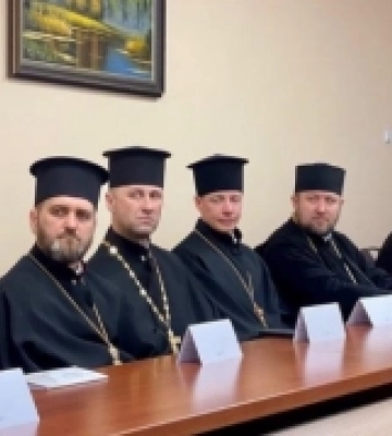 У Нововолинську перед Великоднем відбувся круглий стіл зі священниками