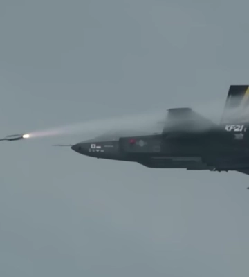 Перспективний винищувач покоління 4++ KF-21 вперше запустив ракету AIM-2000 IRIS-T