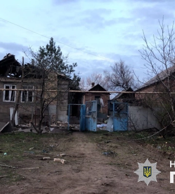 Росіяни за добу обстріляли 12 населених пунктів Донеччини: наслідки ворожих ударів (ФОТО)