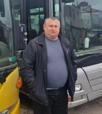 Геннадій Кошовий з Дніпра їздив у всі гарячі точки та евакуював людей (Фото)