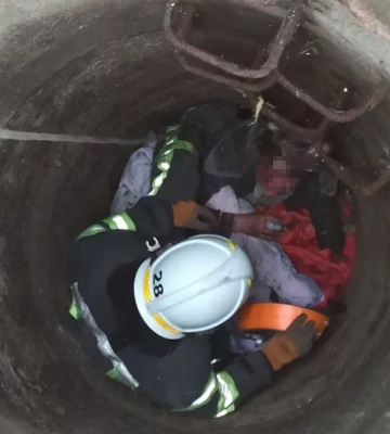 На Дніпропетровщині жінка впала у комунікаційний колодязь