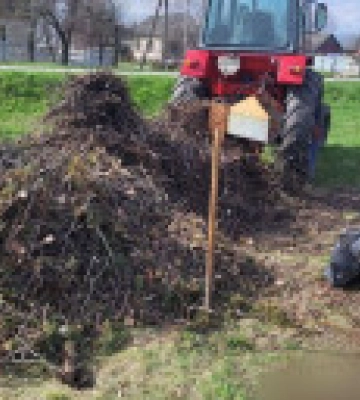 В Киевской области мужчине отрезало руку дробилкой