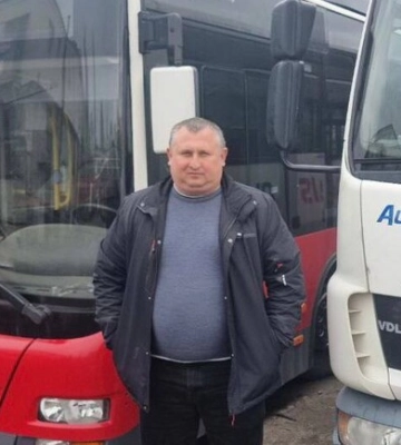 Вивозив людей з &quot;Азовсталі&quot; і Краматорська: водій із Дніпра розповів про евакуацію з окупованих міст
