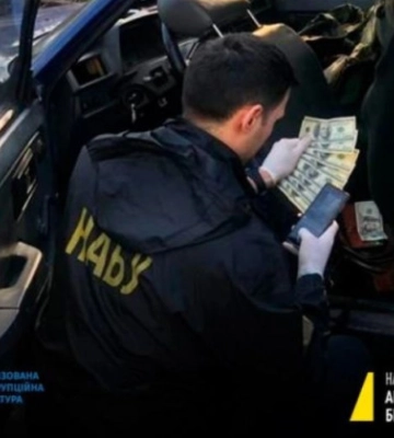 Погоріли на хабарі у $1100: ВАКС обрав запобіжні заходи судді з Рівненщини Євгену Кулику та його спільнику-адвокату