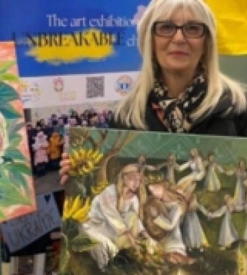 Британська письменниця придбала картину юної художниці з Рівного. ФОТО