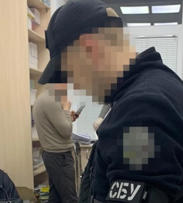 Допомагали росіянам &quot;працевлаштуватися&quot; в країнах ЄС: у Києві викрили масштабну схему продажу підроблених документів