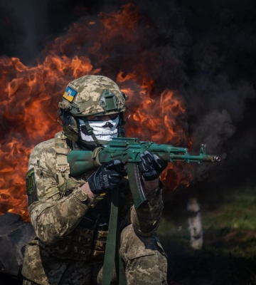 Як запорізькі тероборонці навчаються керувати бойовими машинами - фото