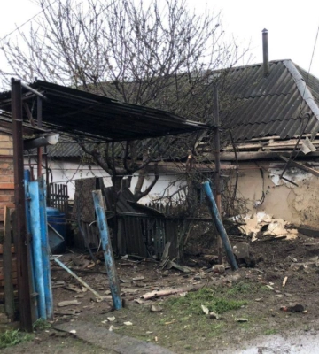 Армія РФ вдарила по житлових будинках у Нікополі (ФОТО)