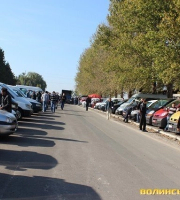 Підприємство сплатить у бюджет Луцька 2 млн за користування землею, де розташований автобазар