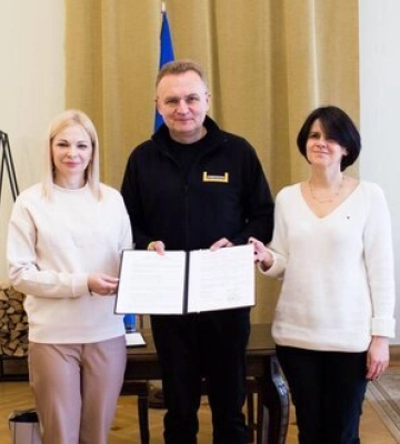Львівські мерія та ОВА підписали із ГО &quot;Мрія дітей України&quot; меморандум про допомогу родинам загиблих Героїв. ФОТОрепортаж