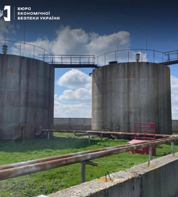 Под Киевом ликвидировали незаконную продажу топлива: БЭБ конфисковало бензина и ДТ на 360 млн грн