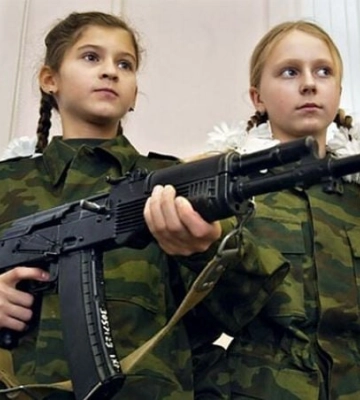 В Мелитополе рашисты ищут 14-летних детей