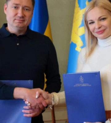 Львівські мерія та ОВА підписали із ГО &quot;Мрія дітей України&quot; меморандум про допомогу родинам загиблих Героїв. ФОТОрепортаж
