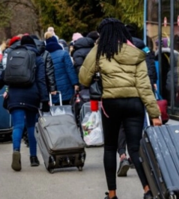 Українці не хочуть повертатись з-за кордону. Озвучено сумний прогноз