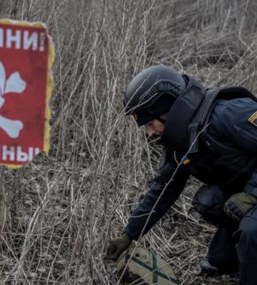На Херсонщині 64-річний чоловік підірвався на вибухівці, лікарі борються за його життя